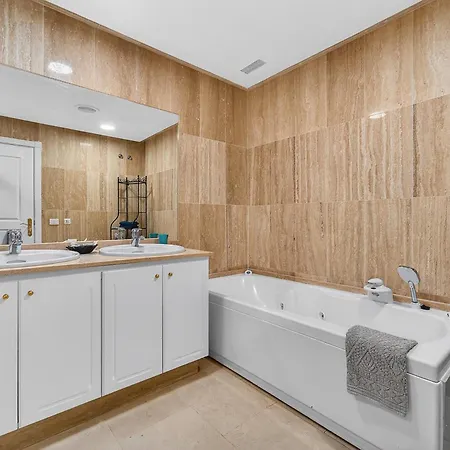 Duque Dream 5 Bedroom Апартаменты *
